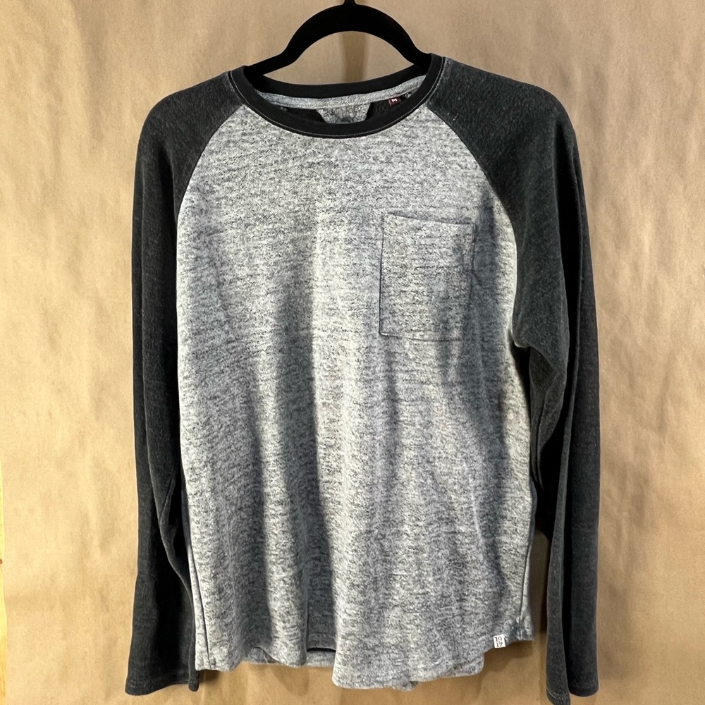 Sovereign Code Los Angeles Men’s Long Sleeve Shirt (Size M)